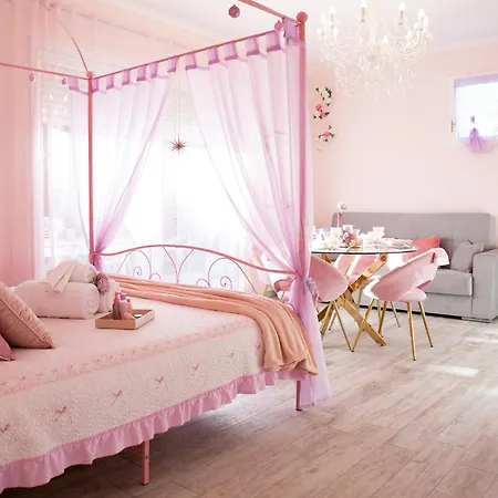 Holiday home Tinmar Barbie House